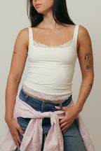 Regata Larissa Branca